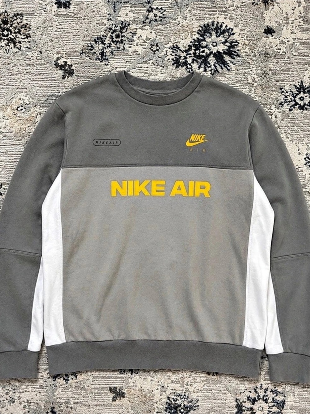 Nike Air Color Block Sweatshirt Gray & White Size Medium